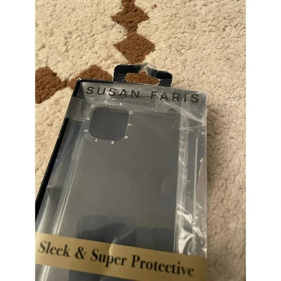 Susan Faris Sleek & Super Protective iPhone 11 & XR Clear Phone Case - Picture 3 of 5